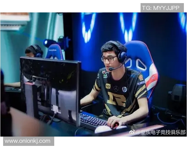 RNG在大师赛积分榜上以85分稳居第一位置，竞争对手紧随其后